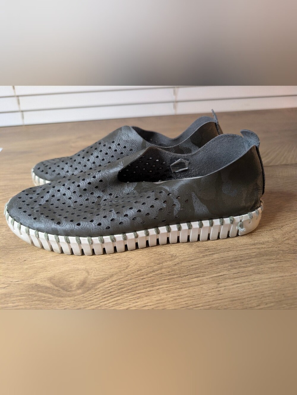Ilse Jacobsen Tulip Slip-On in Grey Camo Size 38